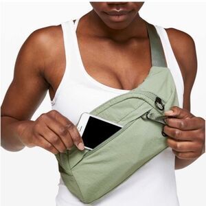 Lululemon Green on the Beat Belt Bag